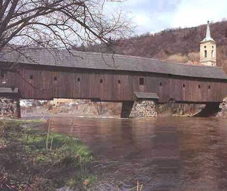 Původní most z doby vlády Karla IV